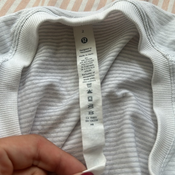 lululemon - Picture 2 of 3